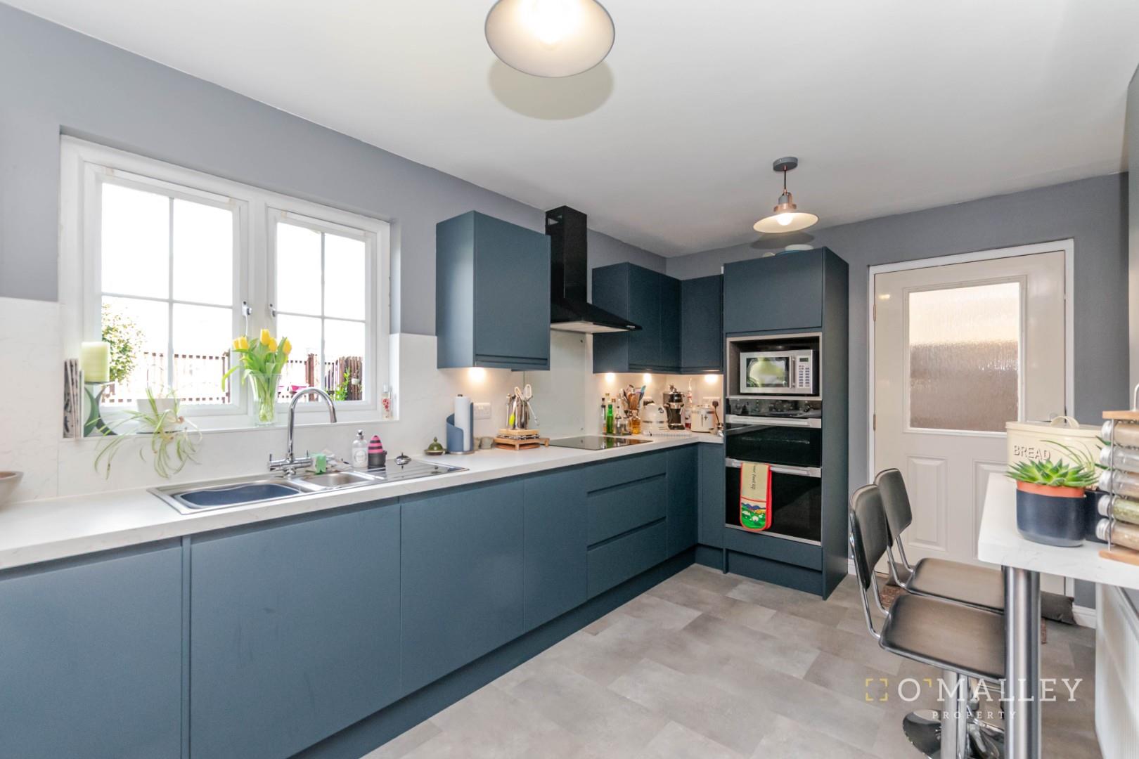 82Sparow_Kitchen_01.jpg